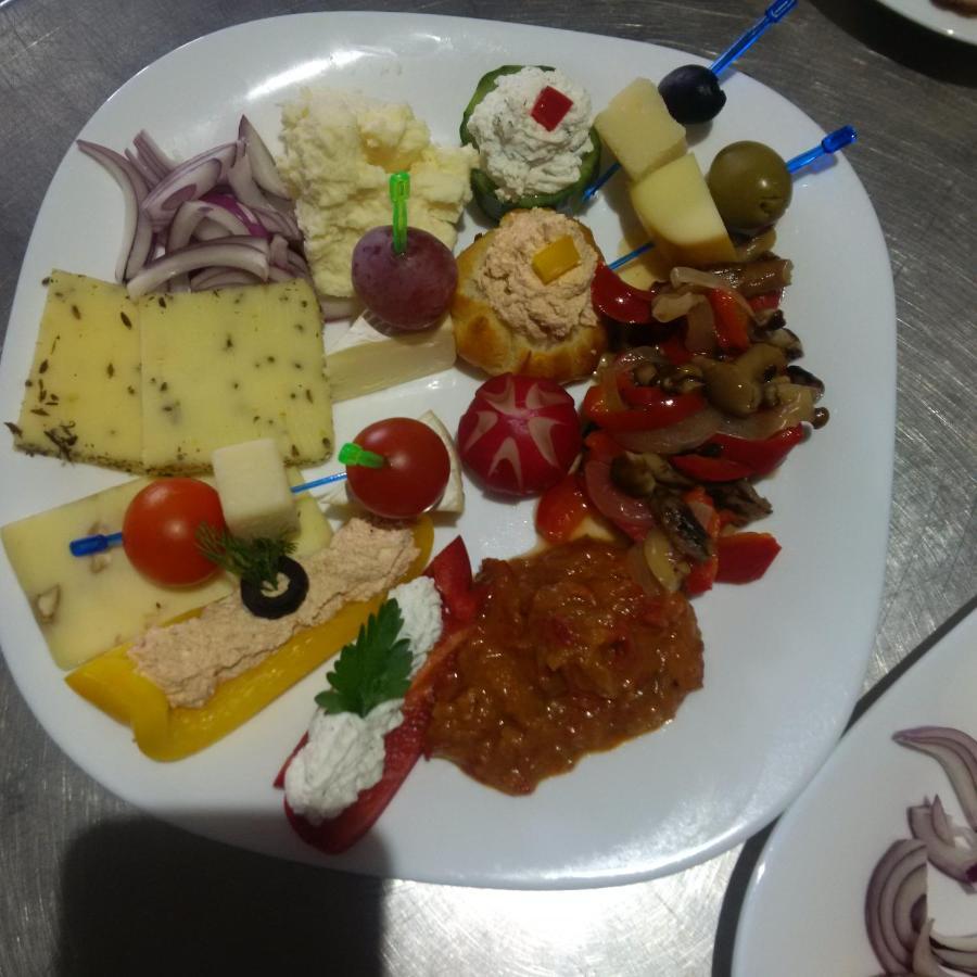 Pensiunea Passiflora Mînăstirea Humorului Esterno foto